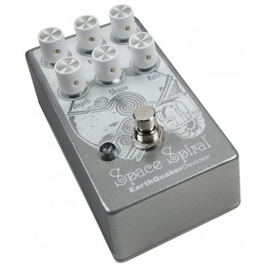 EarthQuaker Devices Space Spiral Modulated Delay Device 2